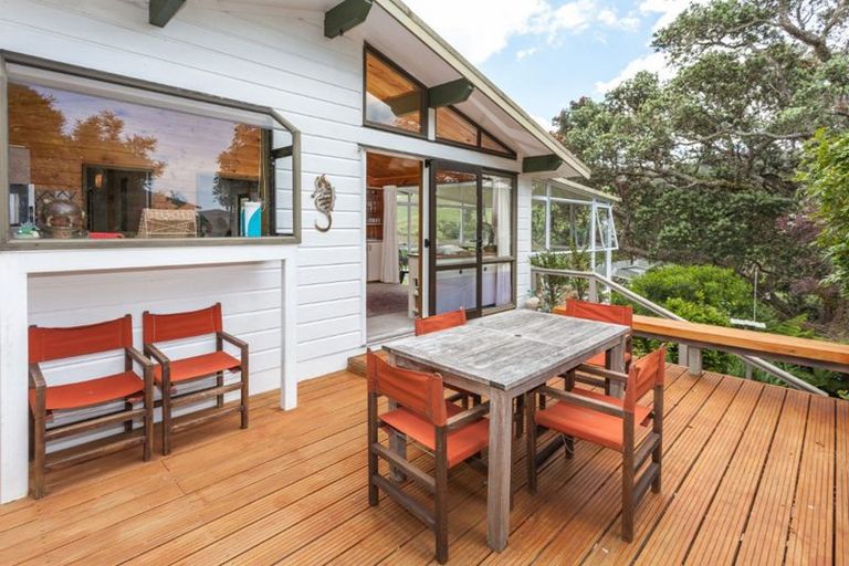 Photo of property in 18 Fishermans Cove, Army Bay, Whangaparaoa, 0930
