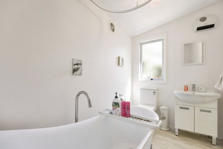 Photo of property in 64 Forbury Road, Forbury, Dunedin, 9012