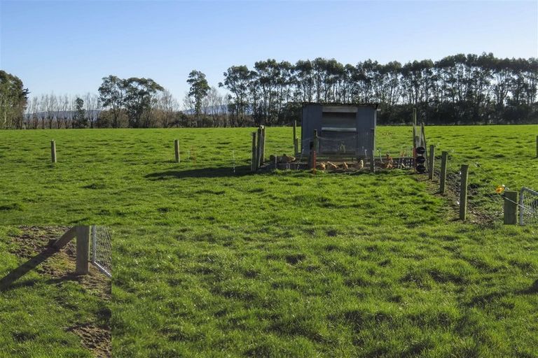 Photo of property in 317 Limestone Plains Road, Thornbury, Otautau, 9683
