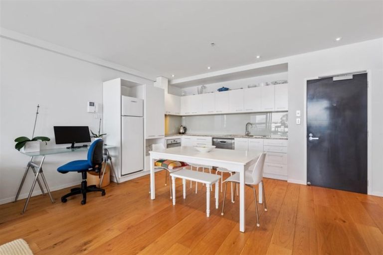 Photo of property in Maison Apartments, 204/16 Huron Street, Takapuna, Auckland, 0622