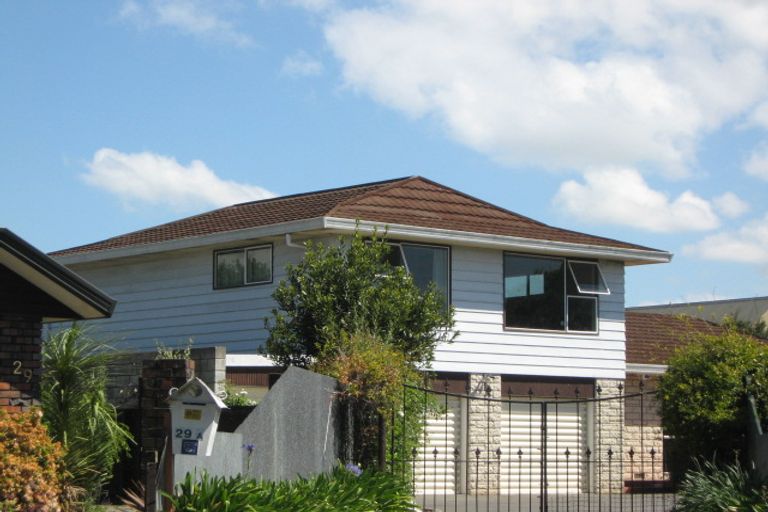 Photo of property in 29a Chipping Lane, Redwood, Christchurch, 8051