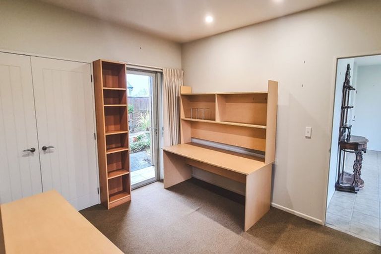 Photo of property in 12 Major Durie Place, Waikanae Beach, Waikanae, 5036