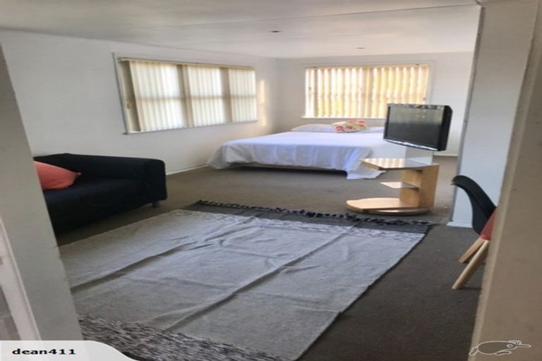 Photo of property in 2/7 Duke Street, Papakura, 2110