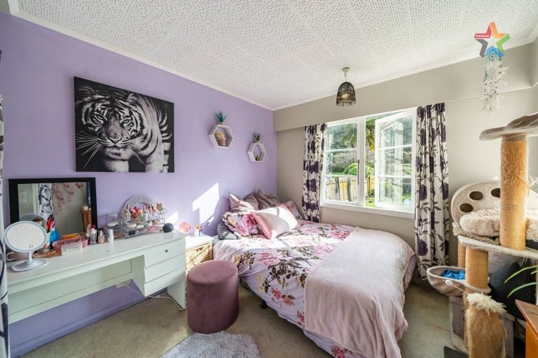 Photo of property in 24 Golf Road, Manor Park, Lower Hutt, 5019