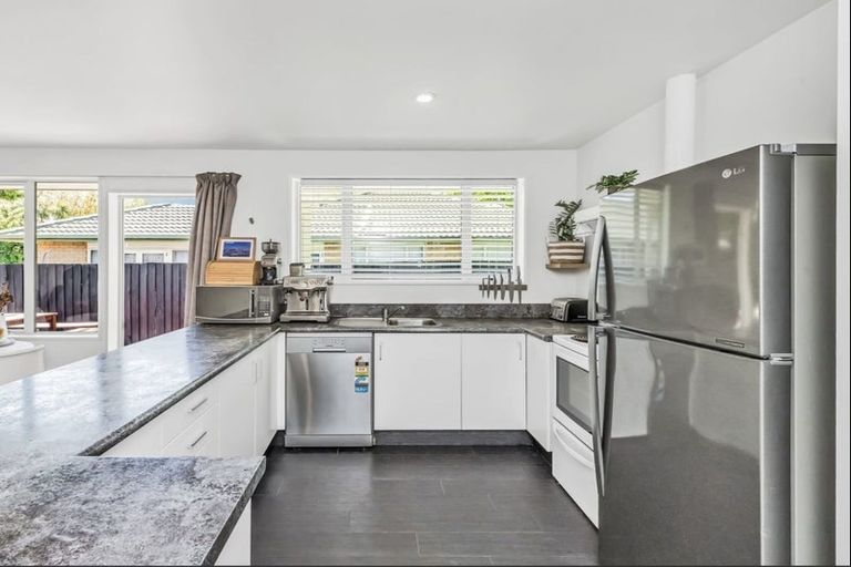 Photo of property in 3/11 Grove Road, Addington, Christchurch, 8024
