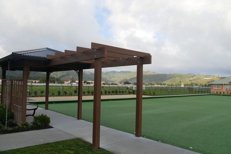 Photo of property in Summerset At The Course, 20 Racecourse Road, Trentham, Upper Hutt, 5018