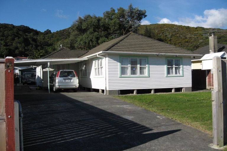 Photo of property in 52 Bull Avenue, Wainuiomata, Lower Hutt, 5014