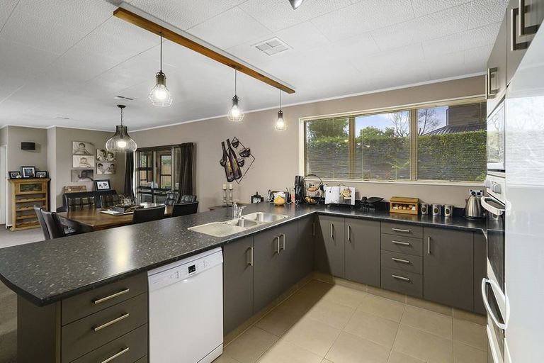 Photo of property in 111 Guy Street, Dannevirke, 4930