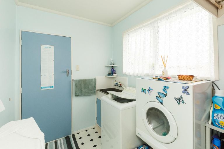 Photo of property in 36 John F Kennedy Drive, Milson, Palmerston North, 4414