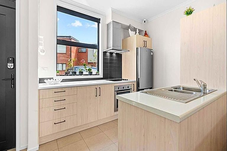 Photo of property in 11 Fermi Lane, Papakura, 2110