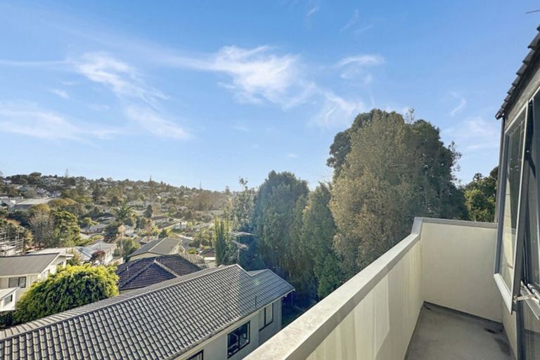 Photo of property in 2/28a Marlborough Avenue, Glenfield, Auckland, 0629