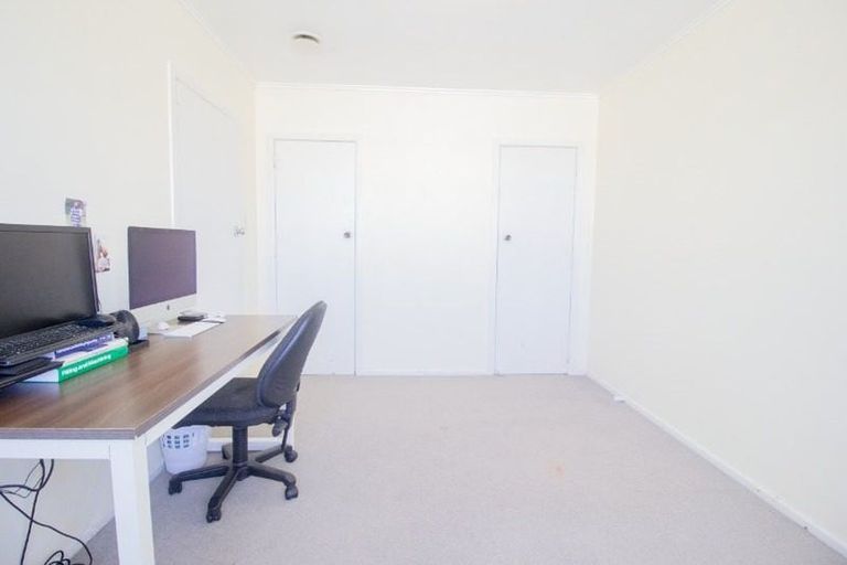 Photo of property in 70 Fisher Crescent, Otara, Auckland, 2023