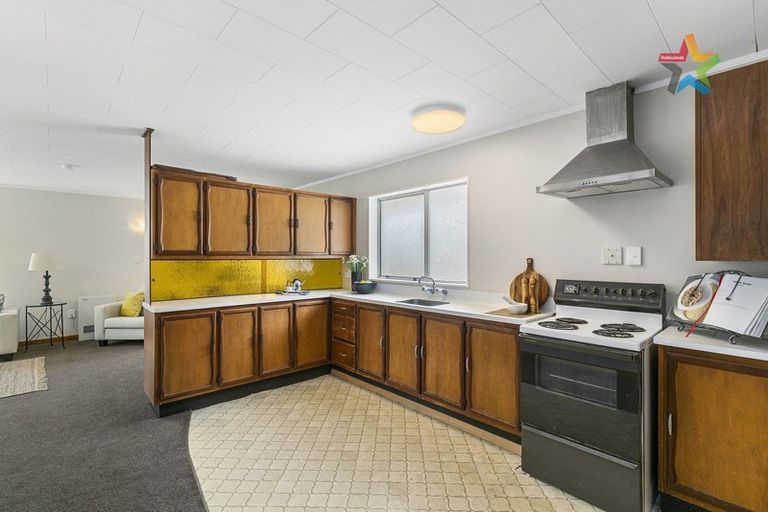 Photo of property in 13a Purser Grove, Fairfield, Lower Hutt, 5011