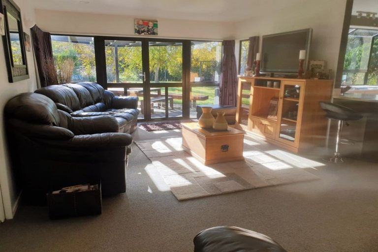 Photo of property in 97 Adelaide Road, Dannevirke, 4930