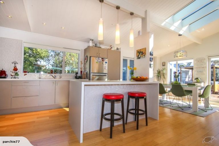 Photo of property in 37 Iwa Street, Mapua, 7005