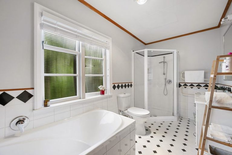 Photo of property in 40 The Parade, Island Bay, Wellington, 6023