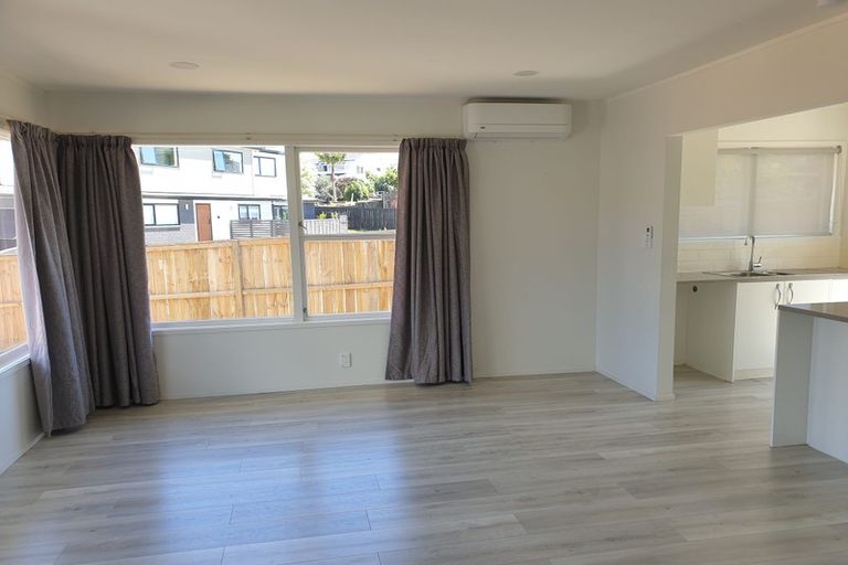 Photo of property in 21c Wells Road, Bucklands Beach, Auckland, 2012