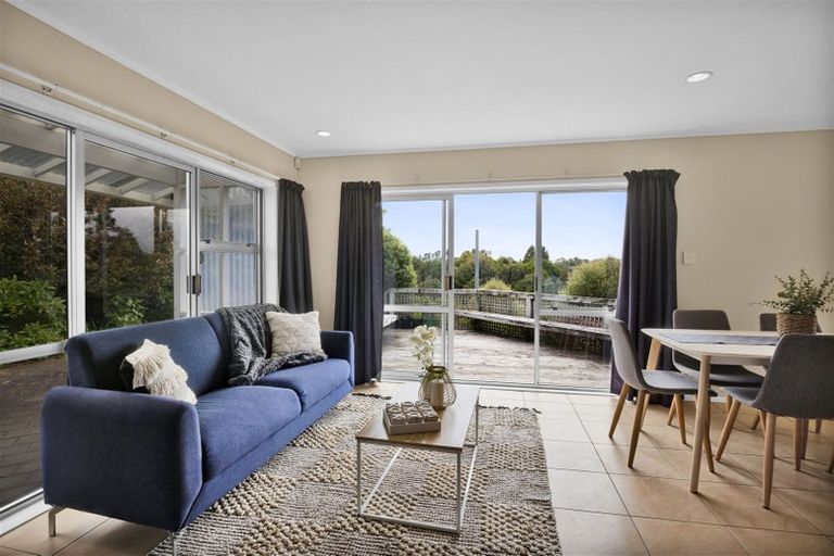 Photo of property in 146 Heta Road, Highlands Park, New Plymouth, 4312