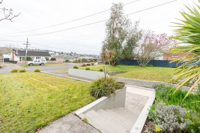 Photo of property in 6 Thomson Avenue, Dinsdale, Hamilton, 3204