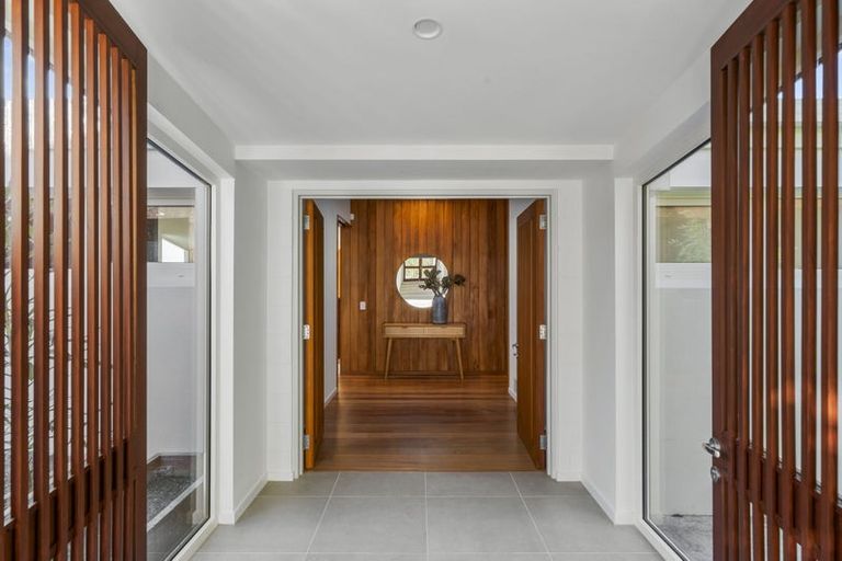 Photo of property in 7 Michael Avenue, Mount Pleasant, Christchurch, 8081