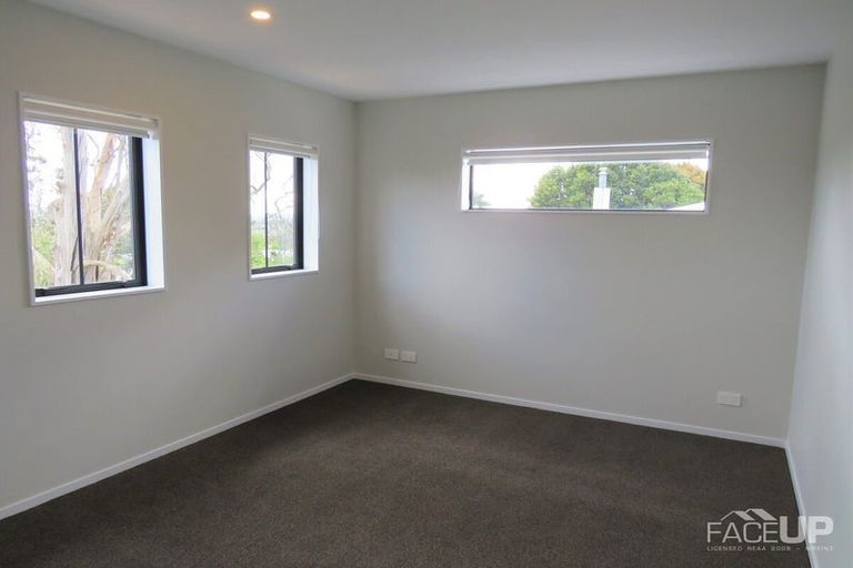 Photo of property in 15/15 Sunhill Road, Sunnyvale, Auckland, 0612