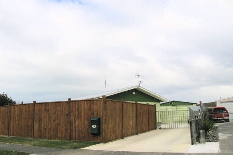 Photo of property in 3 Lanark Crescent, Tamatea, Napier, 4112