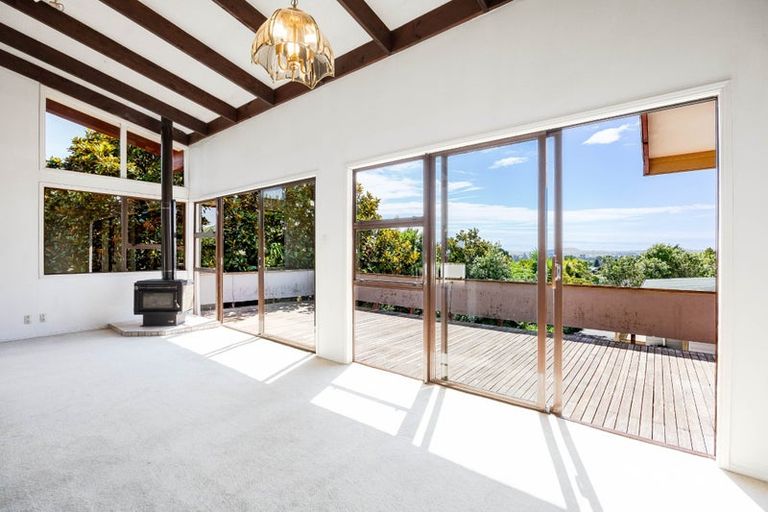 Photo of property in 25 Nui Mana Place, Te Atatu South, Auckland, 0610