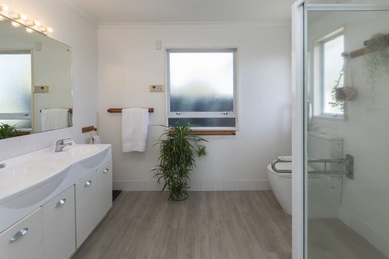 Photo of property in 30a Shannon Place, Belfast, Christchurch, 8051