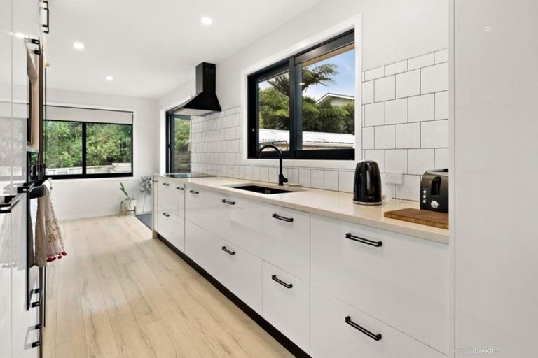 Photo of property in 6 Colorado Grove, Brooklyn, Wellington, 6021