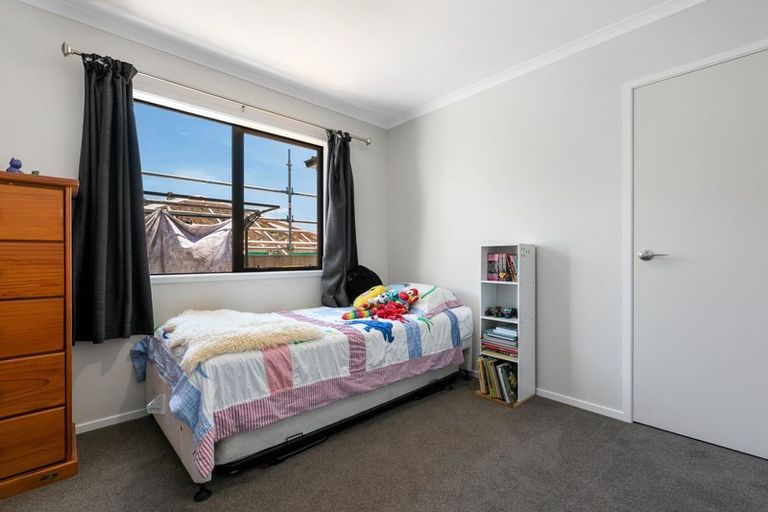 Photo of property in 310a Lakes Boulevard, Pyes Pa, Tauranga, 3112