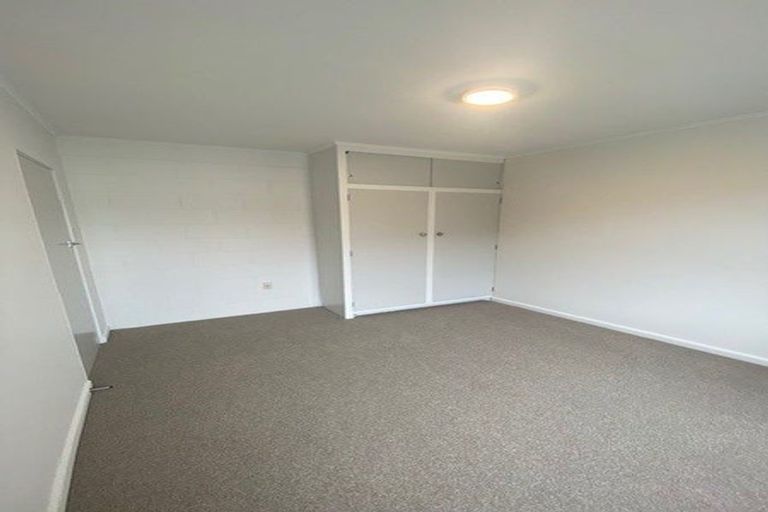 Photo of property in 1/48 Straven Road, Riccarton, Christchurch, 8011