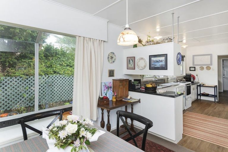 Photo of property in 38 Oak Street, Mangapapa, Gisborne, 4010