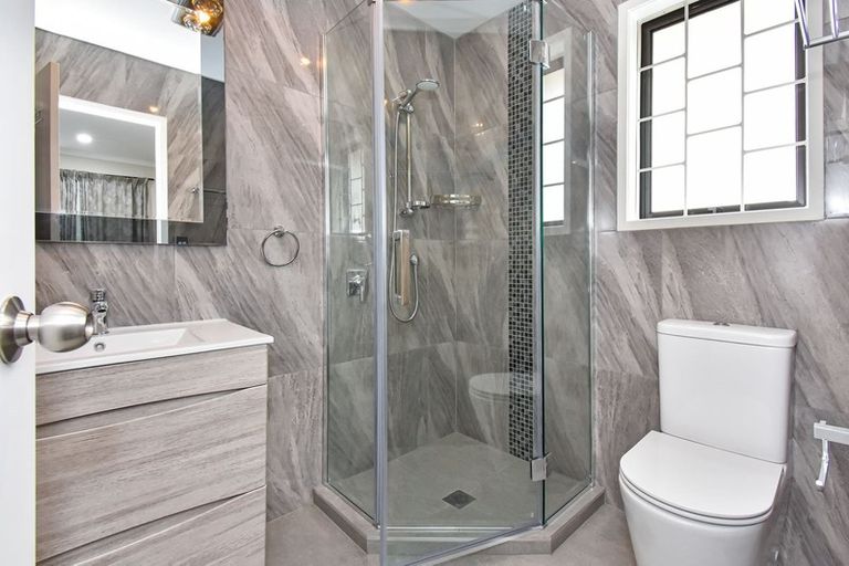 Photo of property in 46 Cyclamen Road, Mangere, Auckland, 2022