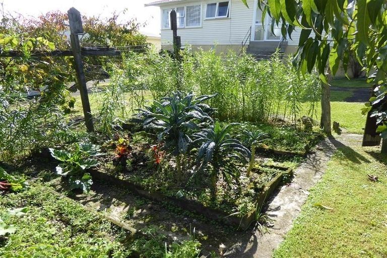Photo of property in 11 West View Crescent, Onerahi, Whangarei, 0110