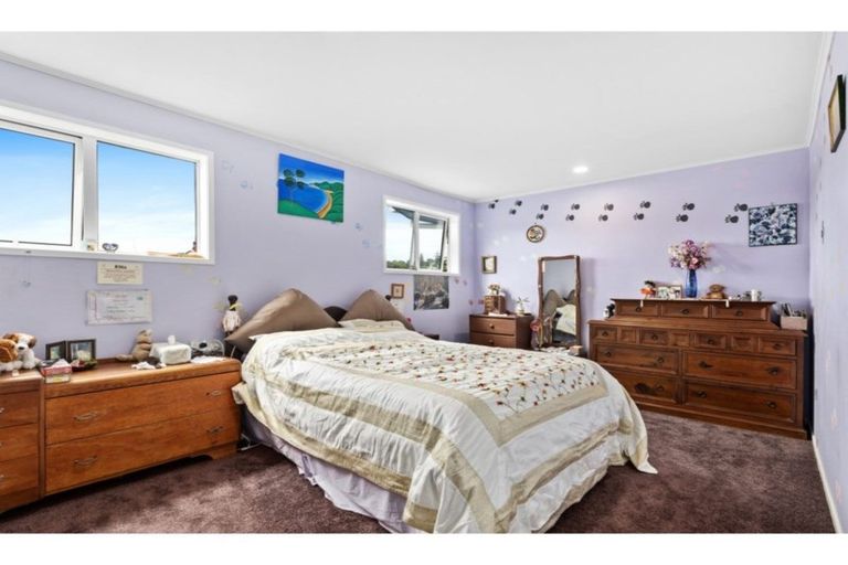 Photo of property in 123 Weatherly Road, Torbay, Auckland, 0630