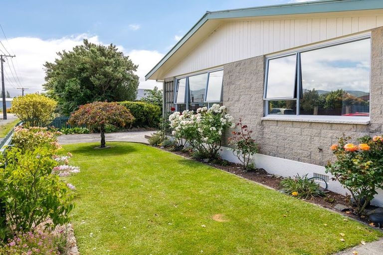 Photo of property in 38 Maude Street, Waimate, 7924
