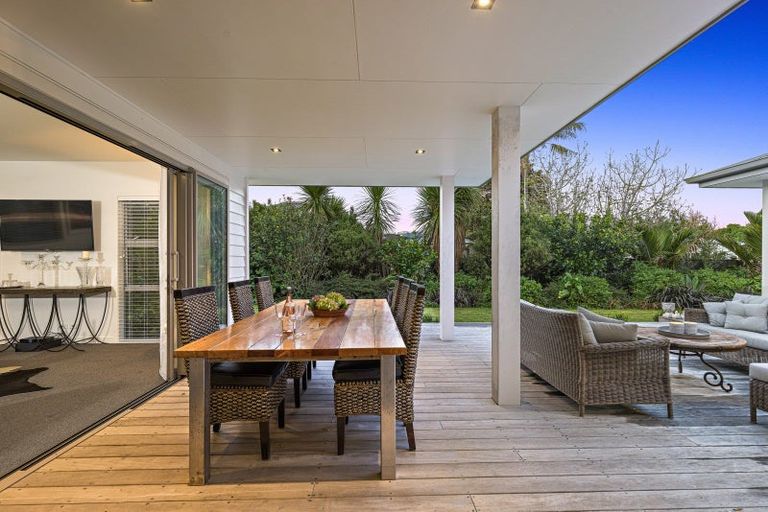 Photo of property in 5 Wrybill Way, Point Wells, Warkworth, 0986