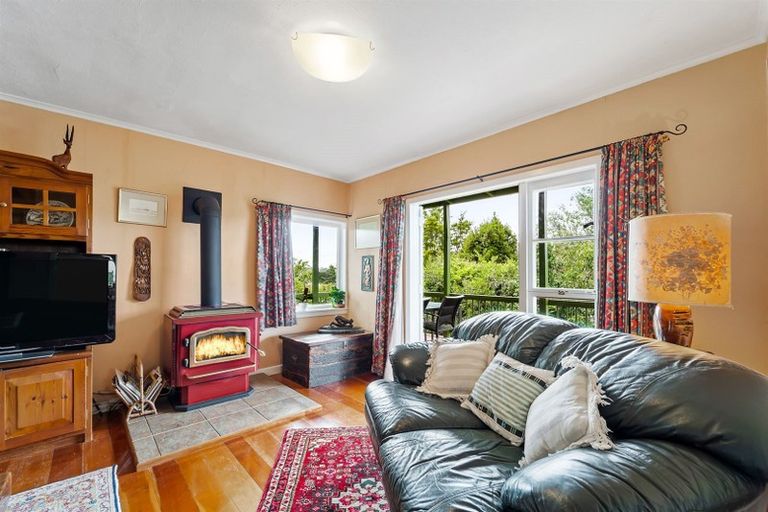 Photo of property in 4 Stillwater Crescent, Stillwater, Silverdale, 0993