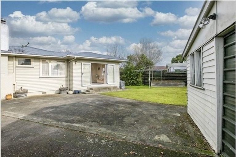 Photo of property in 50 Fergusson Street, Solway, Masterton, 5810