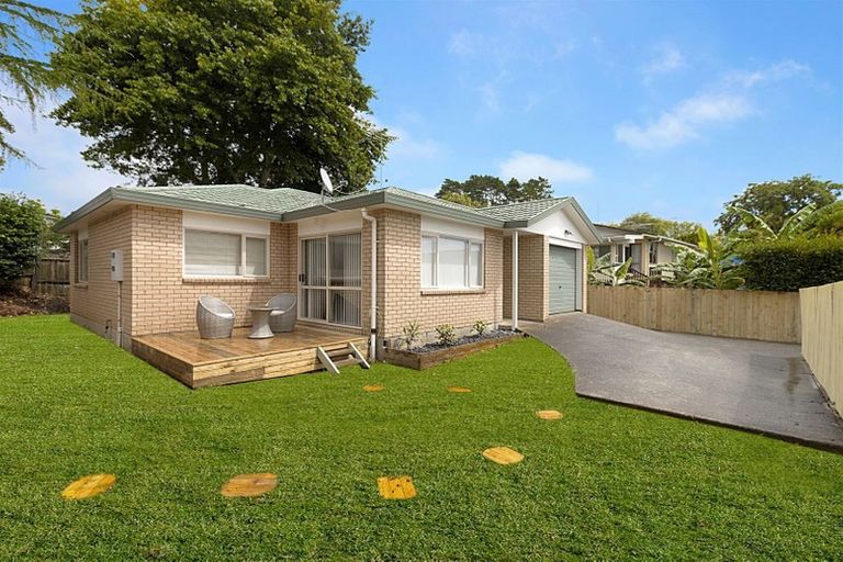 Photo of property in 14a Pooks Road, Ranui, Auckland, 0612