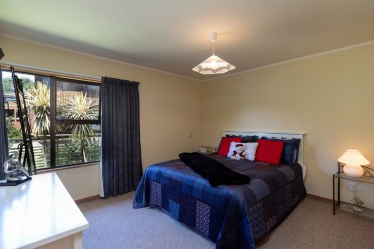 Photo of property in 40 Makora Road, Otaihanga, Paraparaumu, 5036