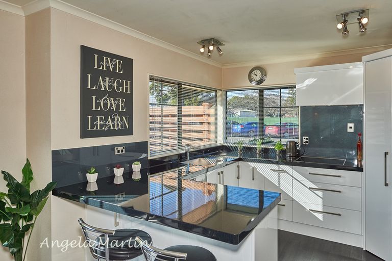 Photo of property in 7 Carow Street, Palmerston North, 4410