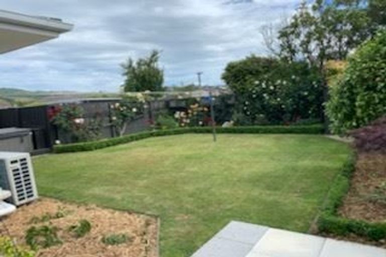 Photo of property in 5b Karaka Place, Somerfield, Christchurch, 8024