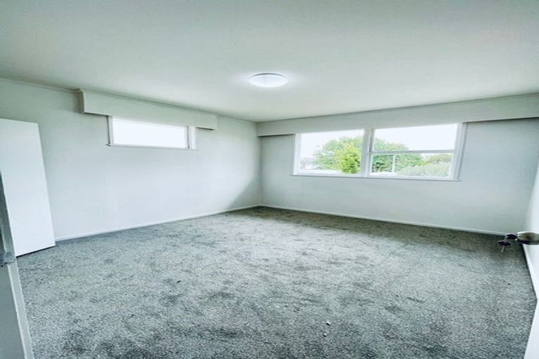 Photo of property in 3 Addison Drive, Glendene, Auckland, 0602