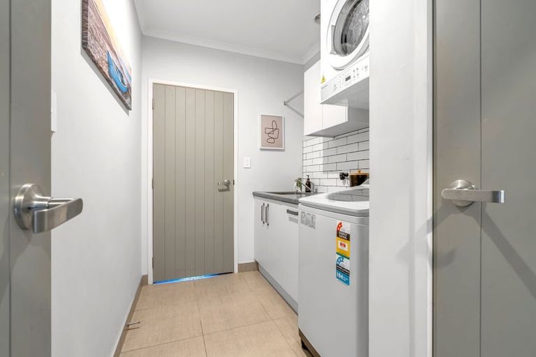 Photo of property in 6 Tavarnya Way, Patumahoe, Pukekohe, 2679