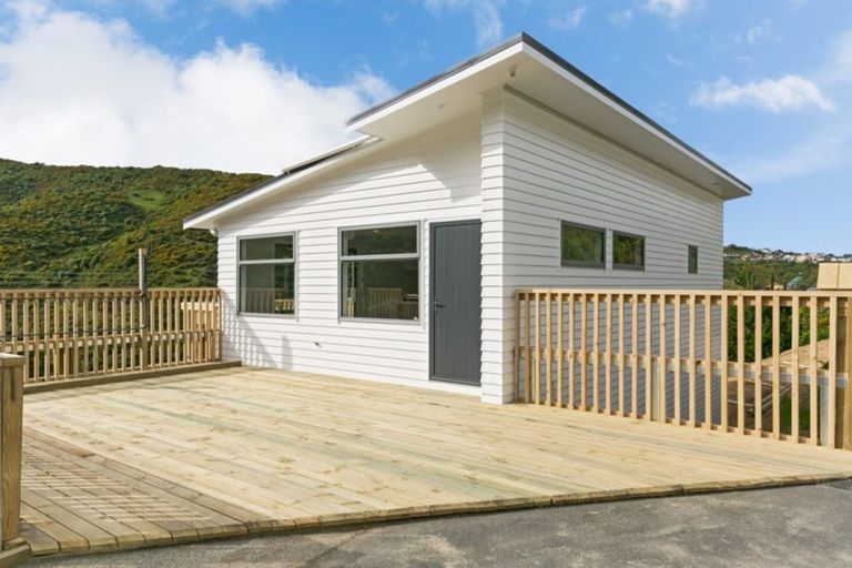 Photo of property in 1 Rarangi Way, Owhiro Bay, Wellington, 6023