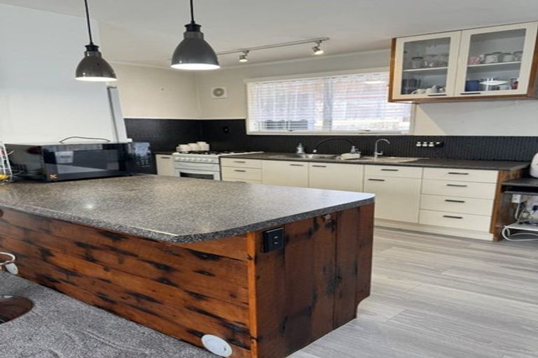 Photo of property in 1 Starling Place, Ranui, Auckland, 0612