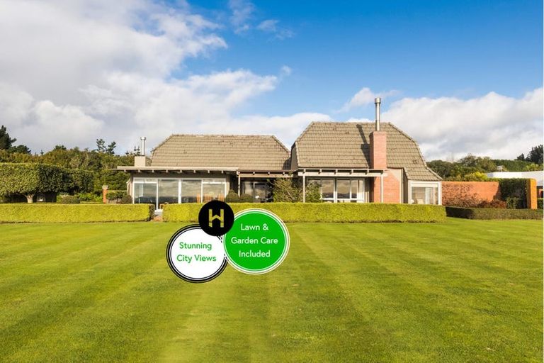 Photo of property in 38 Titirangi Drive, Fitzherbert, Palmerston North, 4471