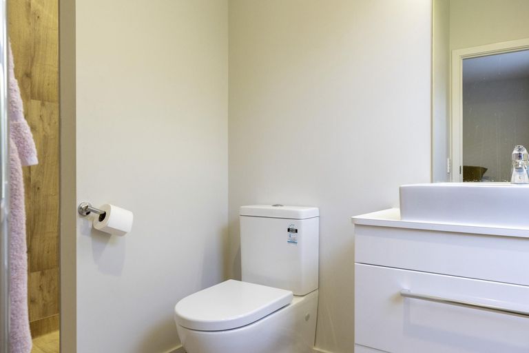 Photo of property in 25 Chateau Crescent, Rangatira Park, Taupo, 3330