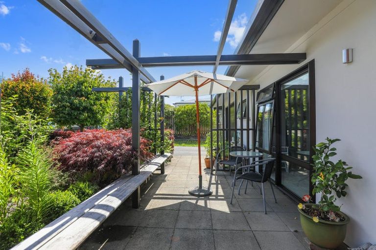 Photo of property in 2/14 Mere Road, Taupo, 3330